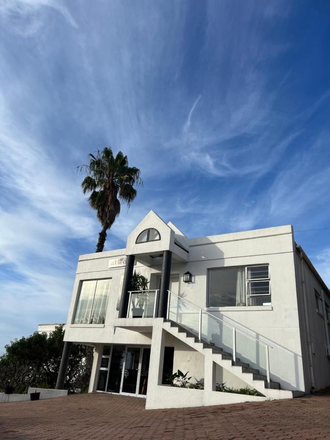 The Queen Mossel Bay Exterior photo