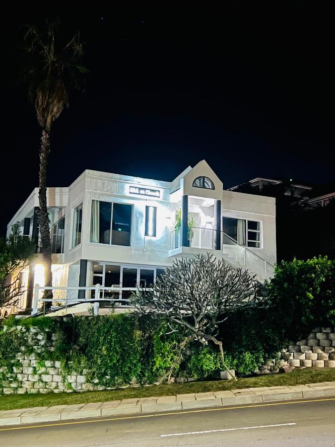 The Queen Mossel Bay Exterior photo